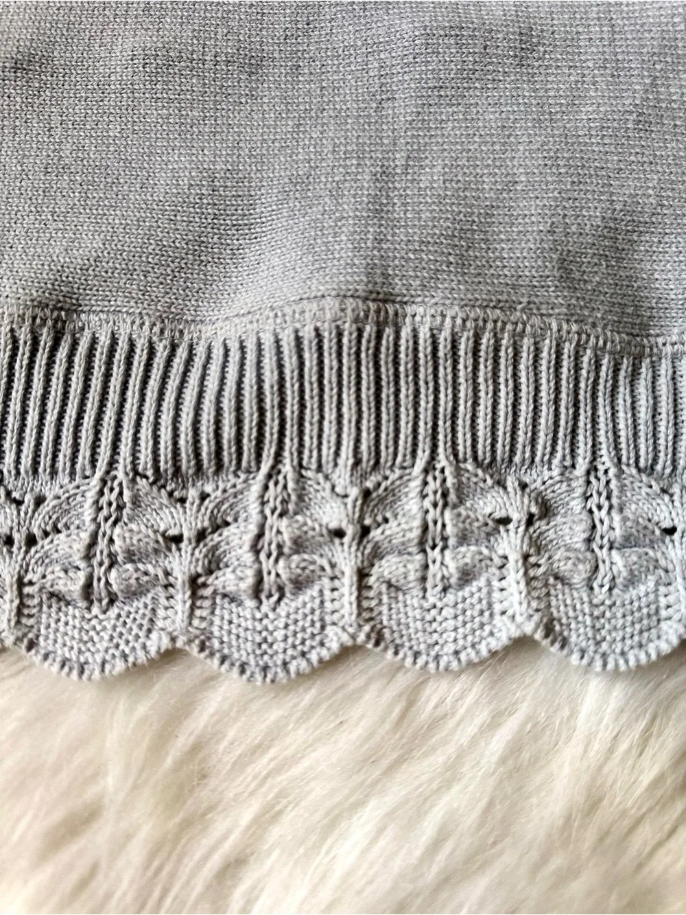 Cotton Jersey Baby Blanket with Knitted‎ Scallop Lace Border